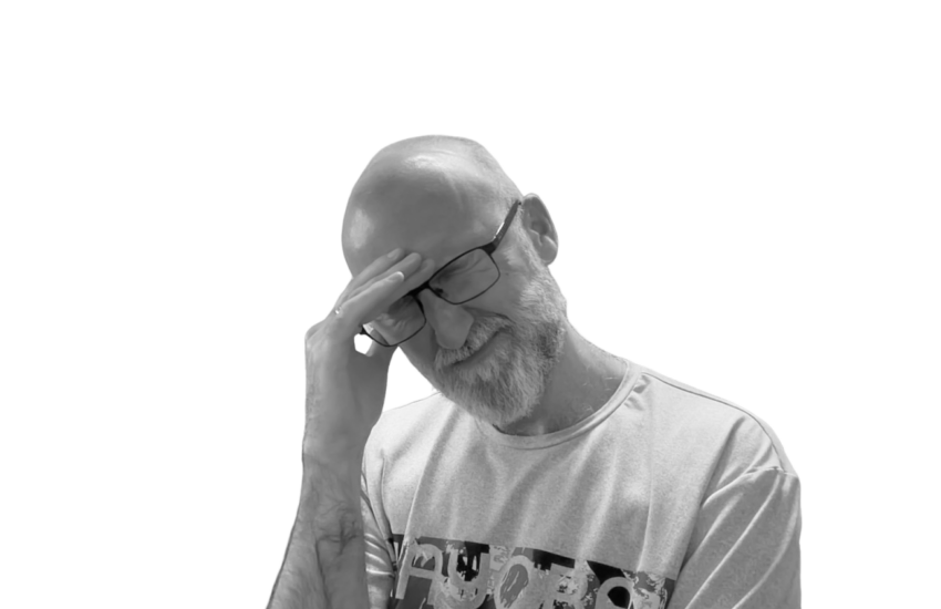 Andre hat Kopfschmerzen von den Problemen, die im Geschäftsleben auftreten können